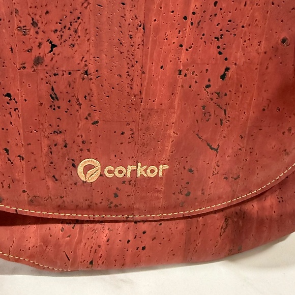 Corkor Saddle Bag, cross body, Rust color, Interior pocket, vegan - Picture 2 of 5